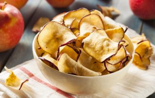 Crunchy apple chips