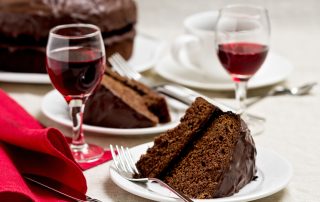 Dessert Wine with Chocolate Cake